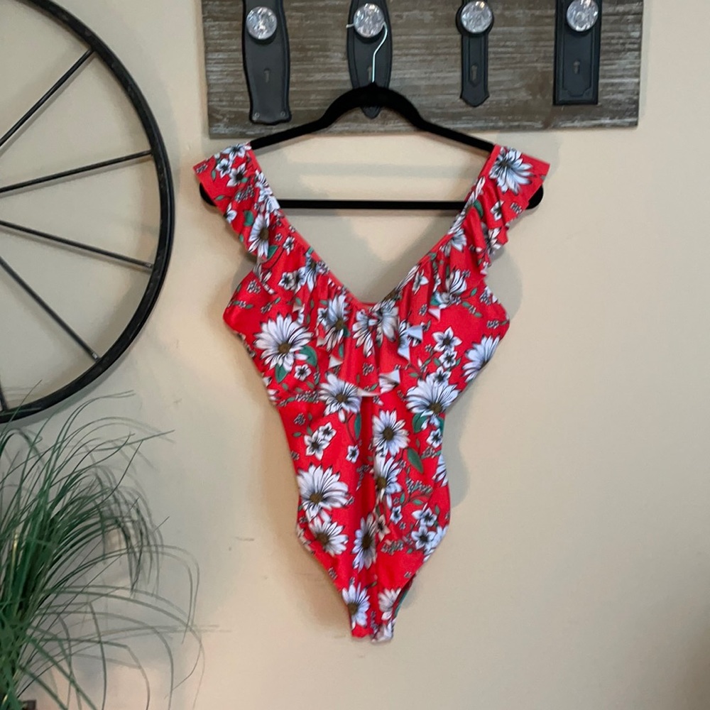 JESSICA SIMPSON ONE PIECE SWIMSUIT